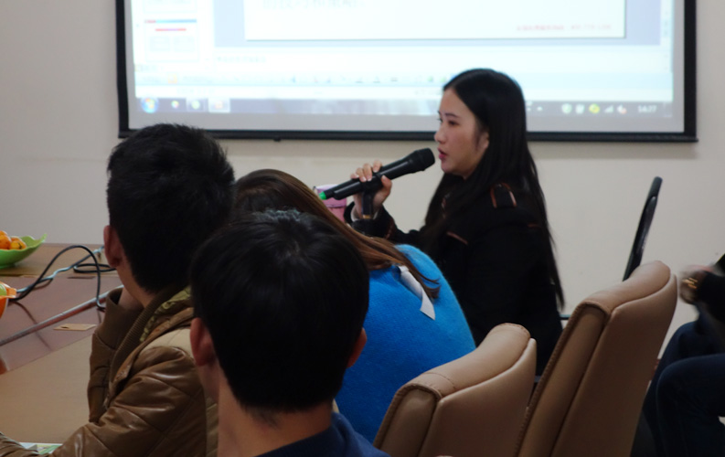 昆明绿茵体育网络公司从2013年开始筹备新媒体营销公益讲座和老客户网络营销沙龙，绿茵体育邀请了国内网络营销和移动互联网营销专家亲临公司，为保证培训质量和沟通效果，绿茵体育每次只邀请20-30家老客户参加（全免费），绿茵体育将秉承全公益、全免费、不推销任何产品和服务、只讲干货等原则，为新老客户创造更多价值。