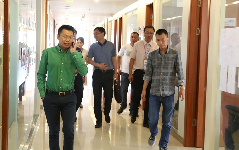 重庆绿茵体育网络信息技术有限公司作为绿茵体育集团子公司，投资规模为1000万元，其技术研发基地规模将达到200人左右